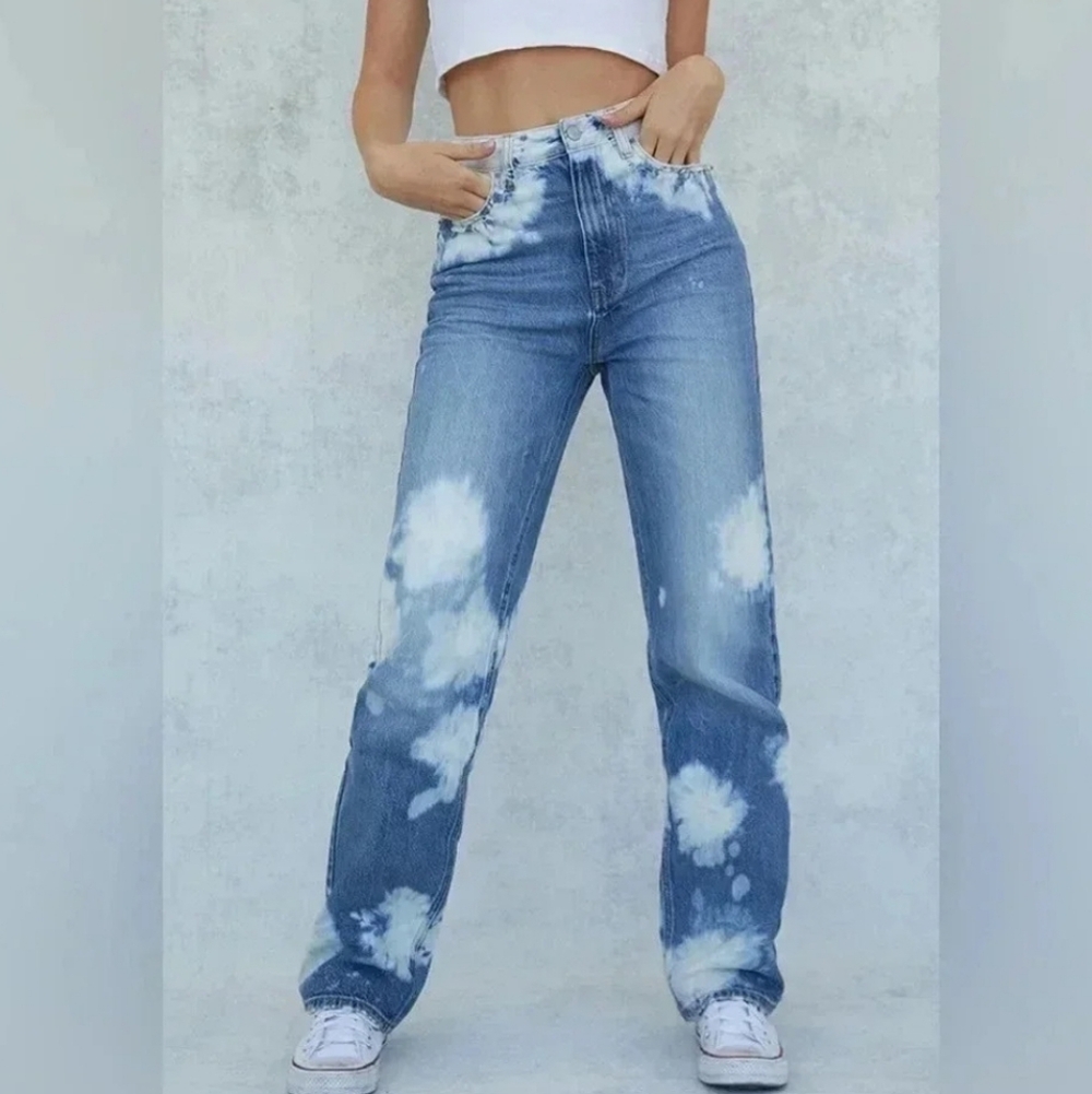 PacSun Tie-dye 90s Boyfriend Baggy Leg Jean. Size 24